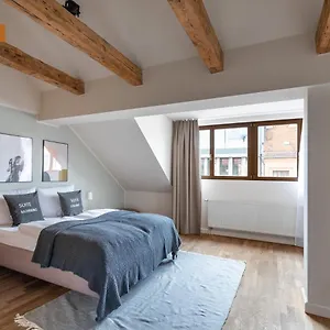 https://schoenhouse-apartments.find-berlin-hotels.com