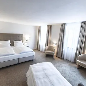 https://bayerischer-hof-kitzingen.com-bavaria.com