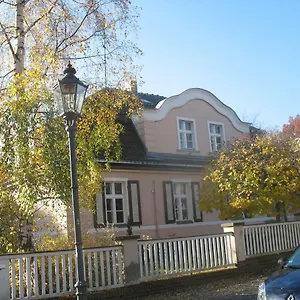 https://ferienwohnung-westend-grunewald.find-berlin-hotels.com